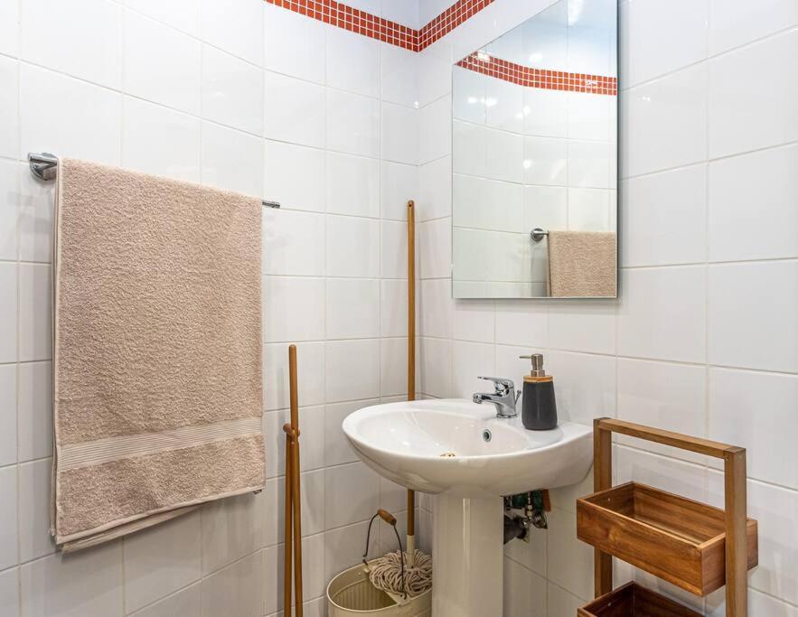 Nh Urban Living In Nea Alikarnassos Apartment Heraklion  Ngoại thất bức ảnh