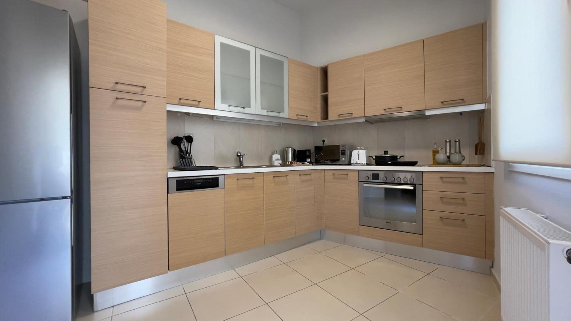 Nh Urban Living In Nea Alikarnassos Apartment Heraklion  Ngoại thất bức ảnh