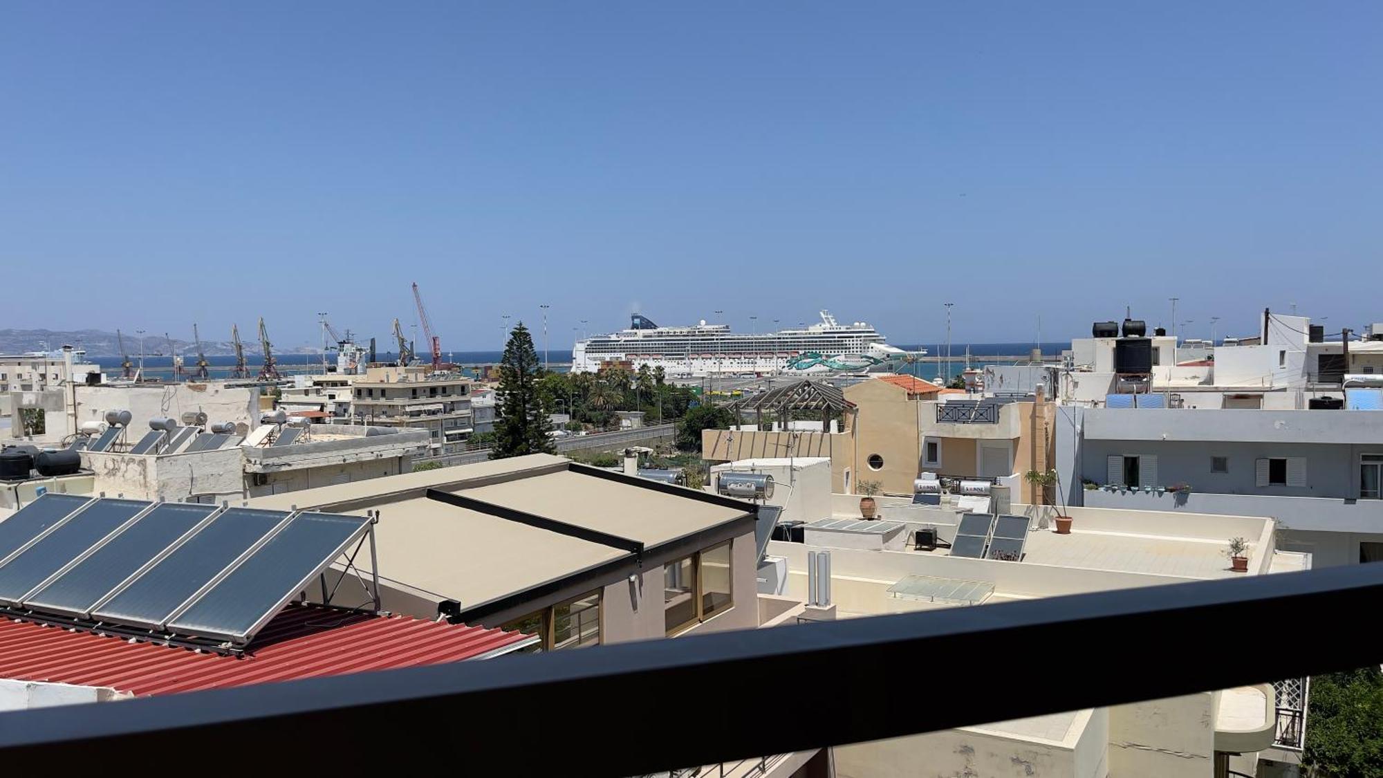 Nh Urban Living In Nea Alikarnassos Apartment Heraklion  Ngoại thất bức ảnh