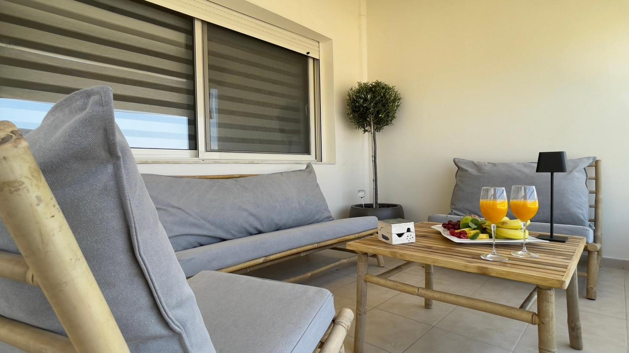 Nh Urban Living In Nea Alikarnassos Apartment Heraklion  Ngoại thất bức ảnh